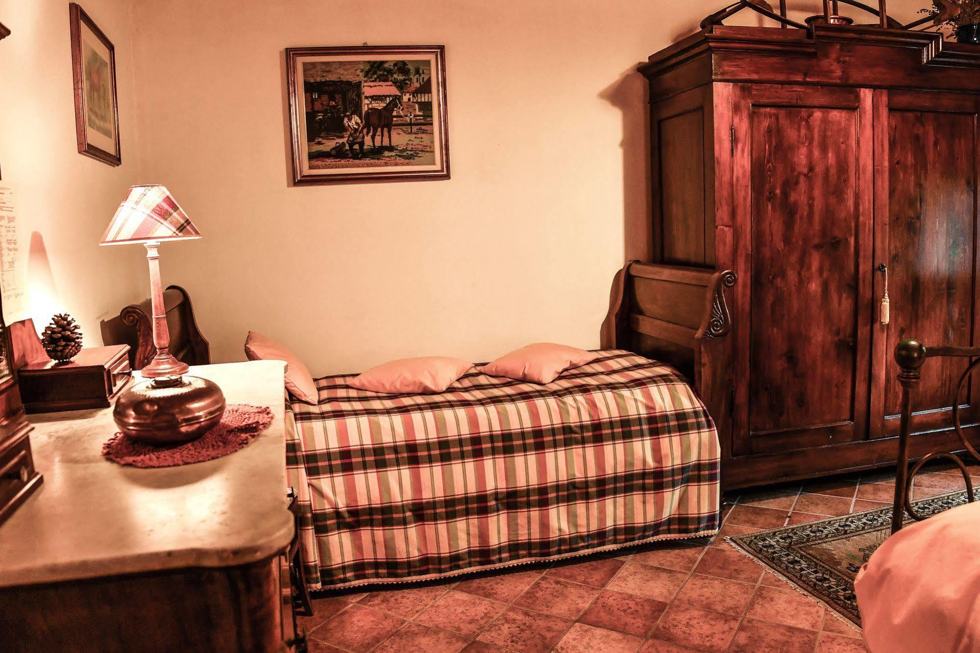 Villa Cascina Folletto à Novi Ligure Extérieur photo